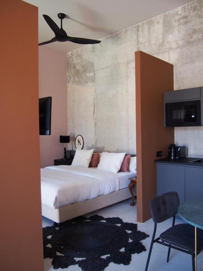 Suites 9 Malaga, Three Unique Suites With Private Plunge Pool Экстерьер фото