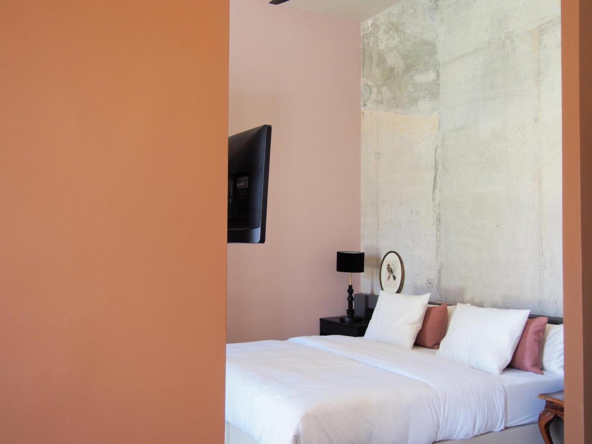 Suites 9 Malaga, Three Unique Suites With Private Plunge Pool Экстерьер фото